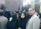 حضور دکتر یاورى زهیرى همراه با خانواده خود در بین خروش میلیونى مردم و اقوام باغیرت وقدرشناس خوزستان در مراسم استقبال از پیکر شهید سرافراز سپهبد حاج قاسم سلیمانى