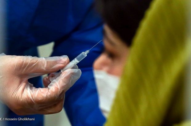 مشارکت پایین شهروندان در روند واکسیناسیون؛ برخی رده‌های سنی ۲۰ درصد واکسینه شدند