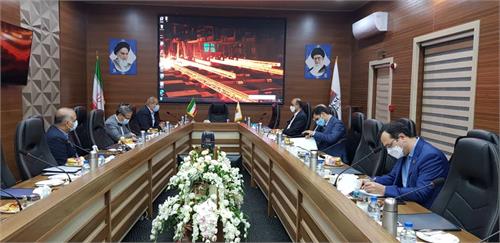 دیدار رئیس هیات مدیره فولاد خوزستان با مدیرعامل بانک تجارت استان