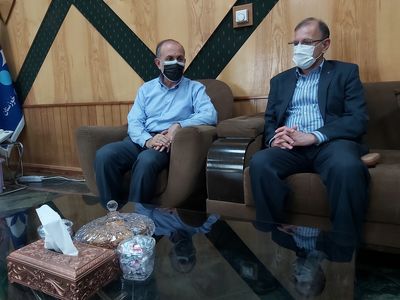 دیدار مدیر روابط عمومی سازمان آب و برق خوزستان با مدیرکل صدا و سیمای خوزستان
